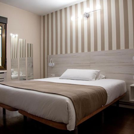 Hostal Gud Salamanca Ngoại thất bức ảnh