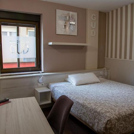 Hostal Gud Salamanca Ngoại thất bức ảnh